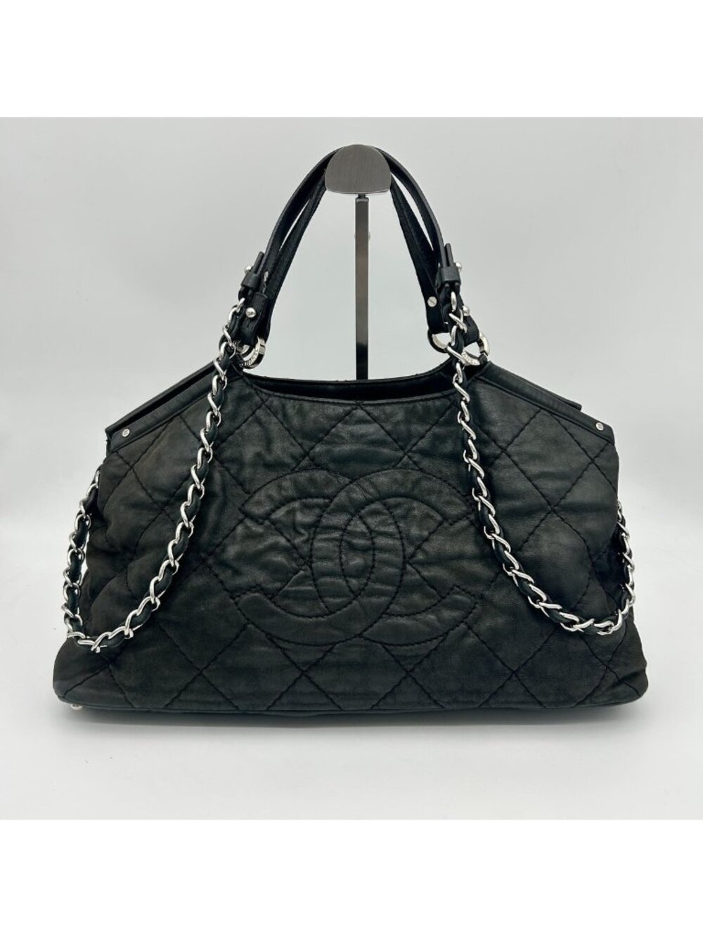 Chanel on the Road 2-Way